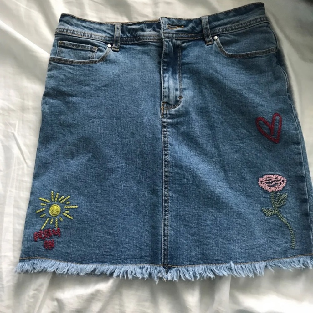 denim skirt